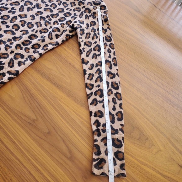 Cynthia Rowley Cashmere Animal Print Button Up Cardigan Long Sleeve Sz S Neutral - Picture 7 of 7